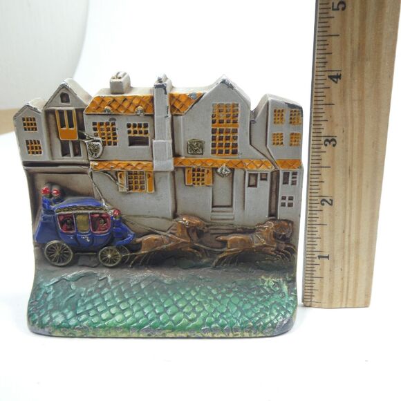 Cast Metal Bookend Streetscape Stagecoach British Street Houses Vintage - Picture 11 of 14